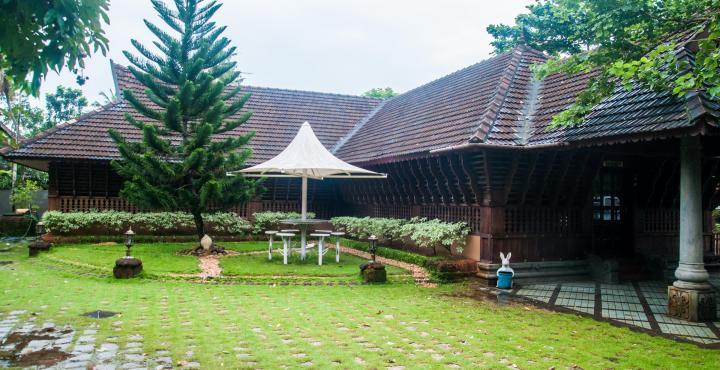 Pagoda Resorts Alappuzha Extérieur photo
